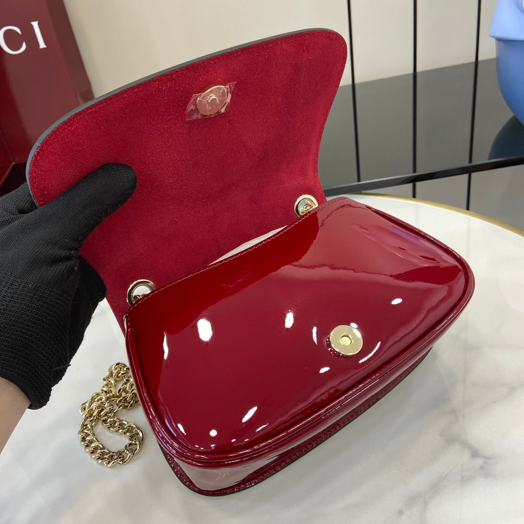 Gucci Blondie mini shoulder bag in red patent ‎815711