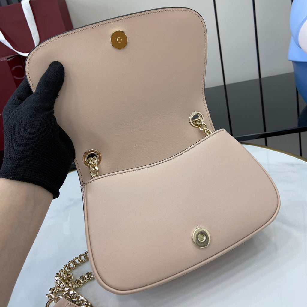 Gucci Blondie mini shoulder bag in light pink leather ‎815711