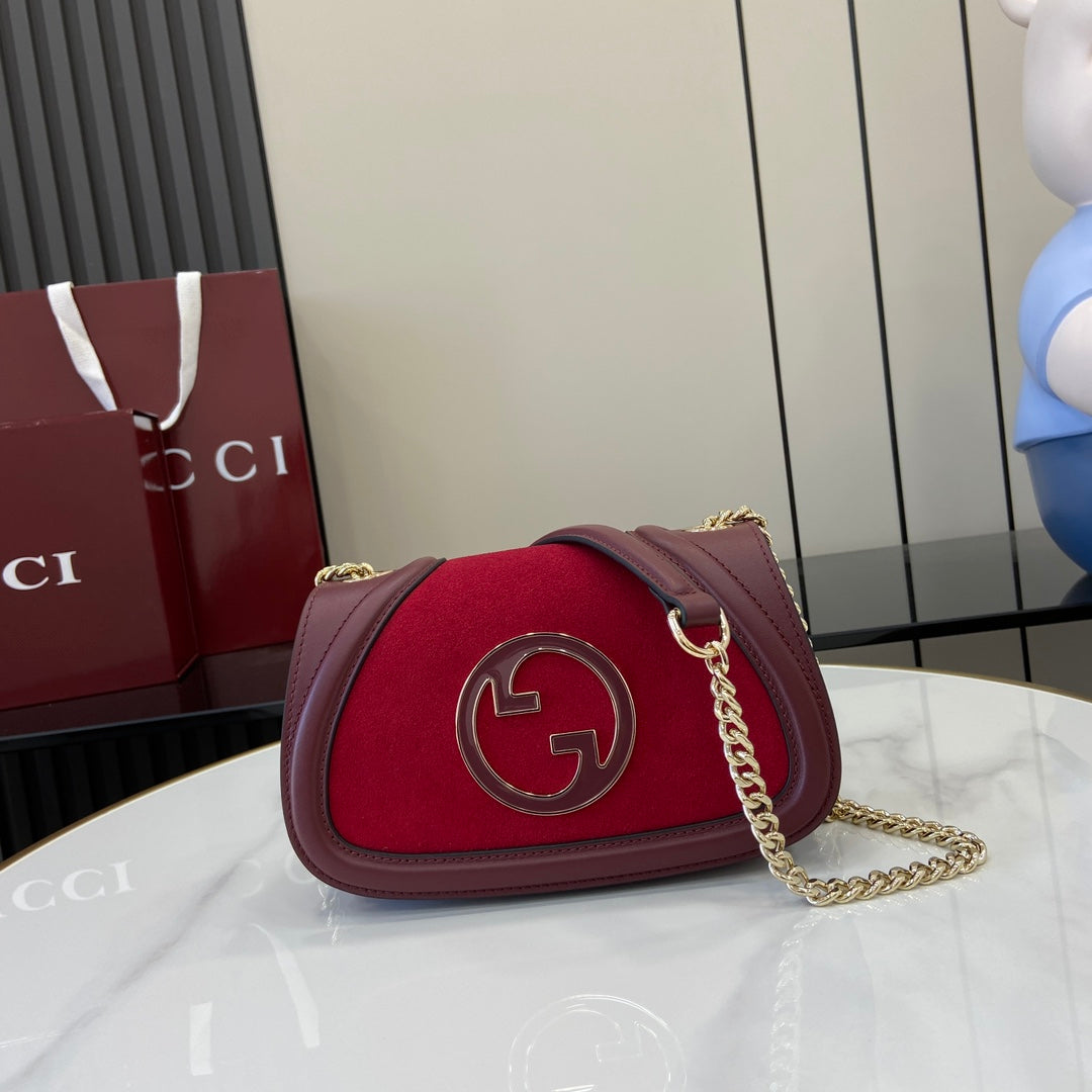 Gucci Blondie mini shoulder bag in red suede ‎815711
