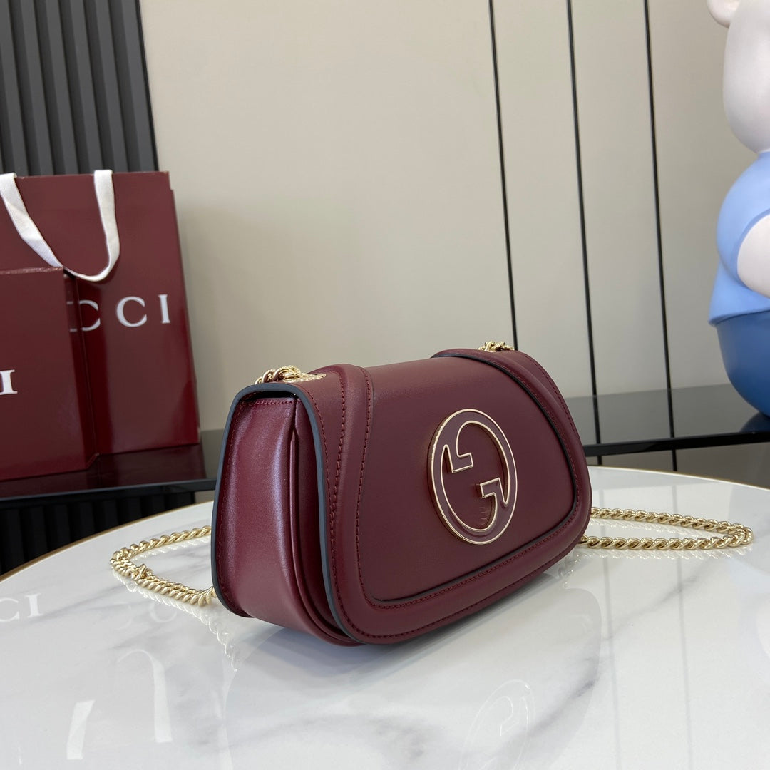 Gucci Blondie mini shoulder bag in red leather ‎815711