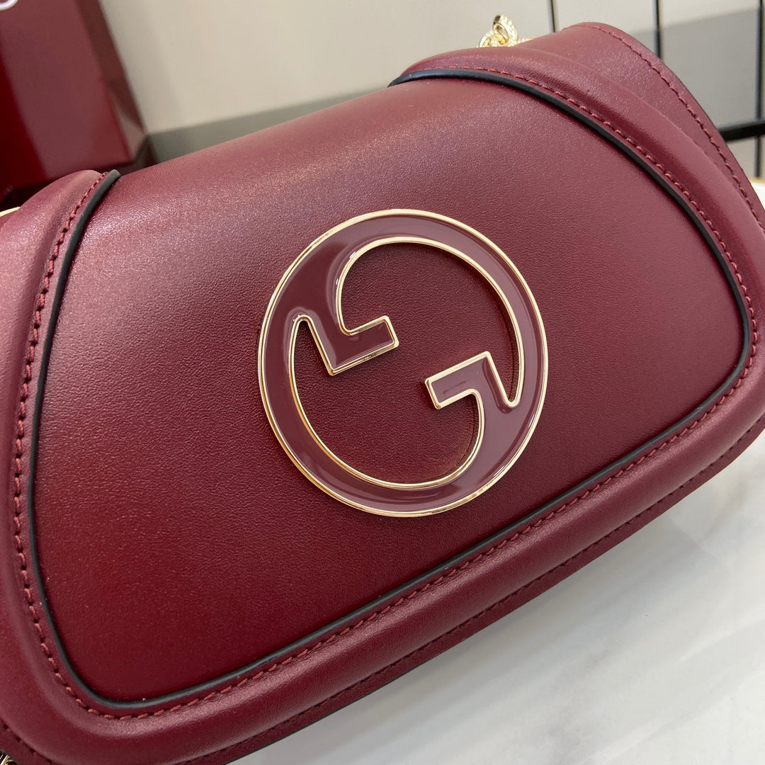 Gucci Blondie mini shoulder bag in red leather ‎815711