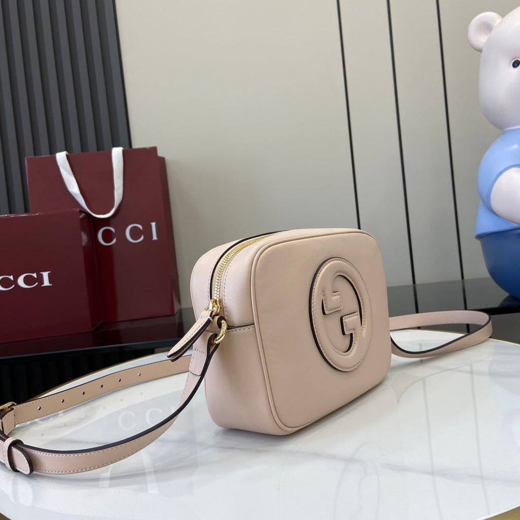 Gucci Blondie mini shoulder bag in light pink leather 820429
