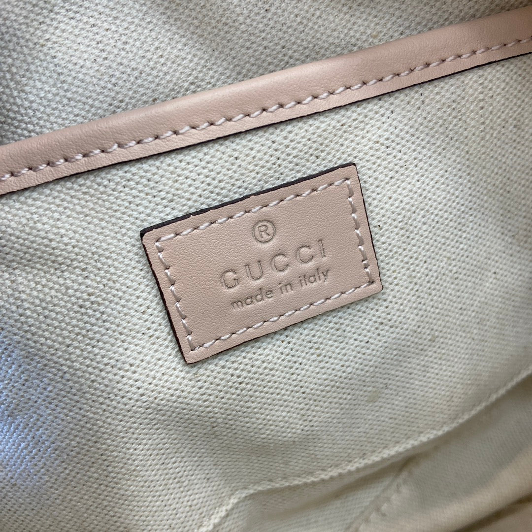 Gucci Blondie mini shoulder bag in light pink leather 820429