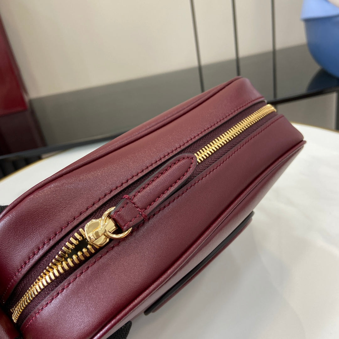 Gucci Blondie mini shoulder bag in red leather 820429