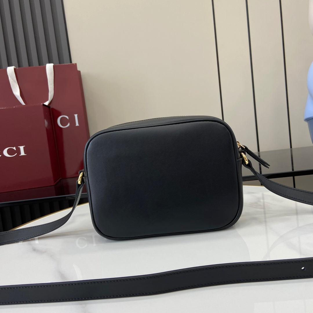 Gucci Blondie mini shoulder bag in black leather 820429