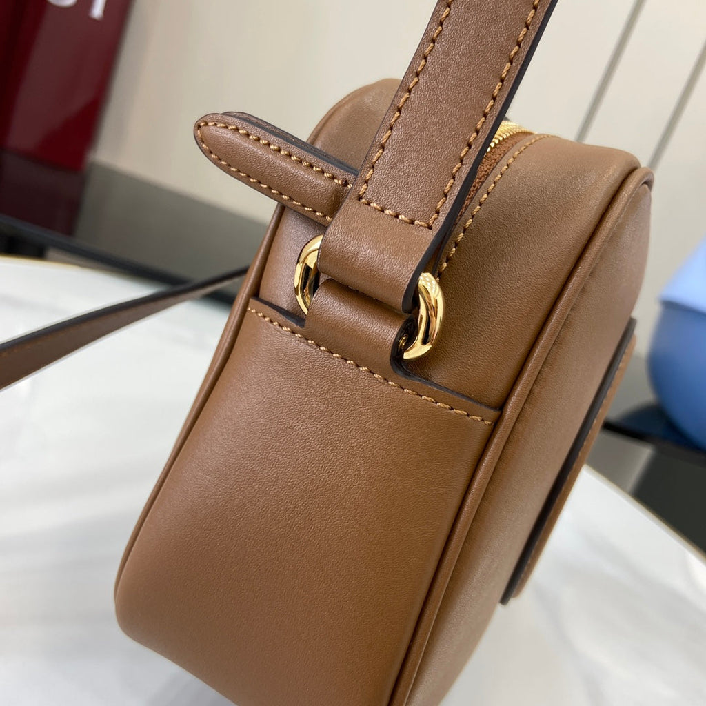 Gucci Blondie mini shoulder bag in brown leather 820429