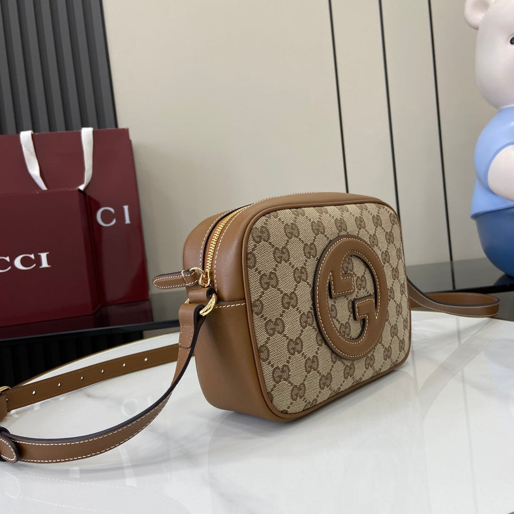 Gucci Blondie mini shoulder bag in dark brown GG canvas 820429