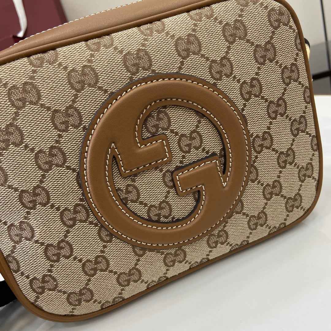 Gucci Blondie mini shoulder bag in dark brown GG canvas 820429