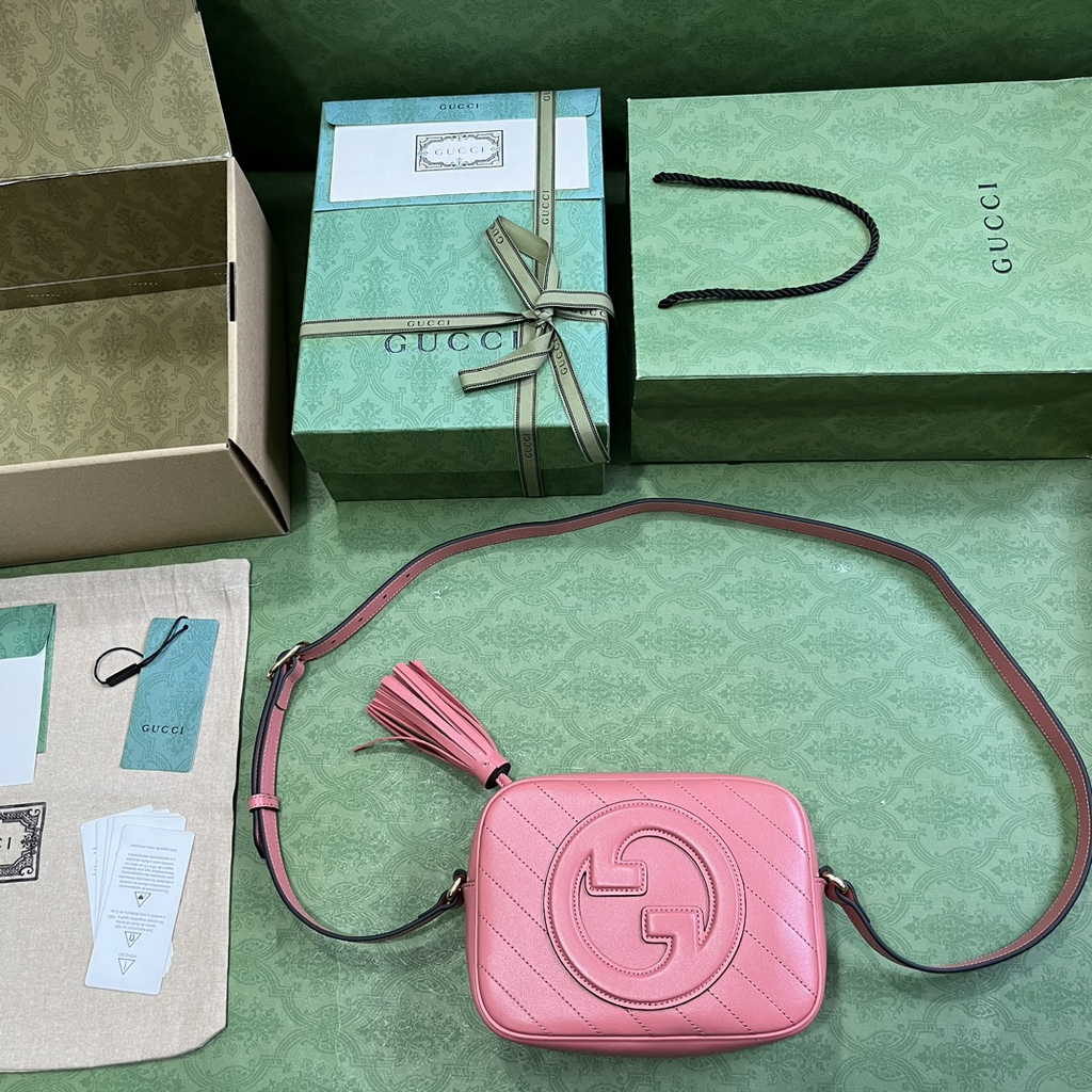 Gucci Blondie small shoulder bag in Pink leather 742360