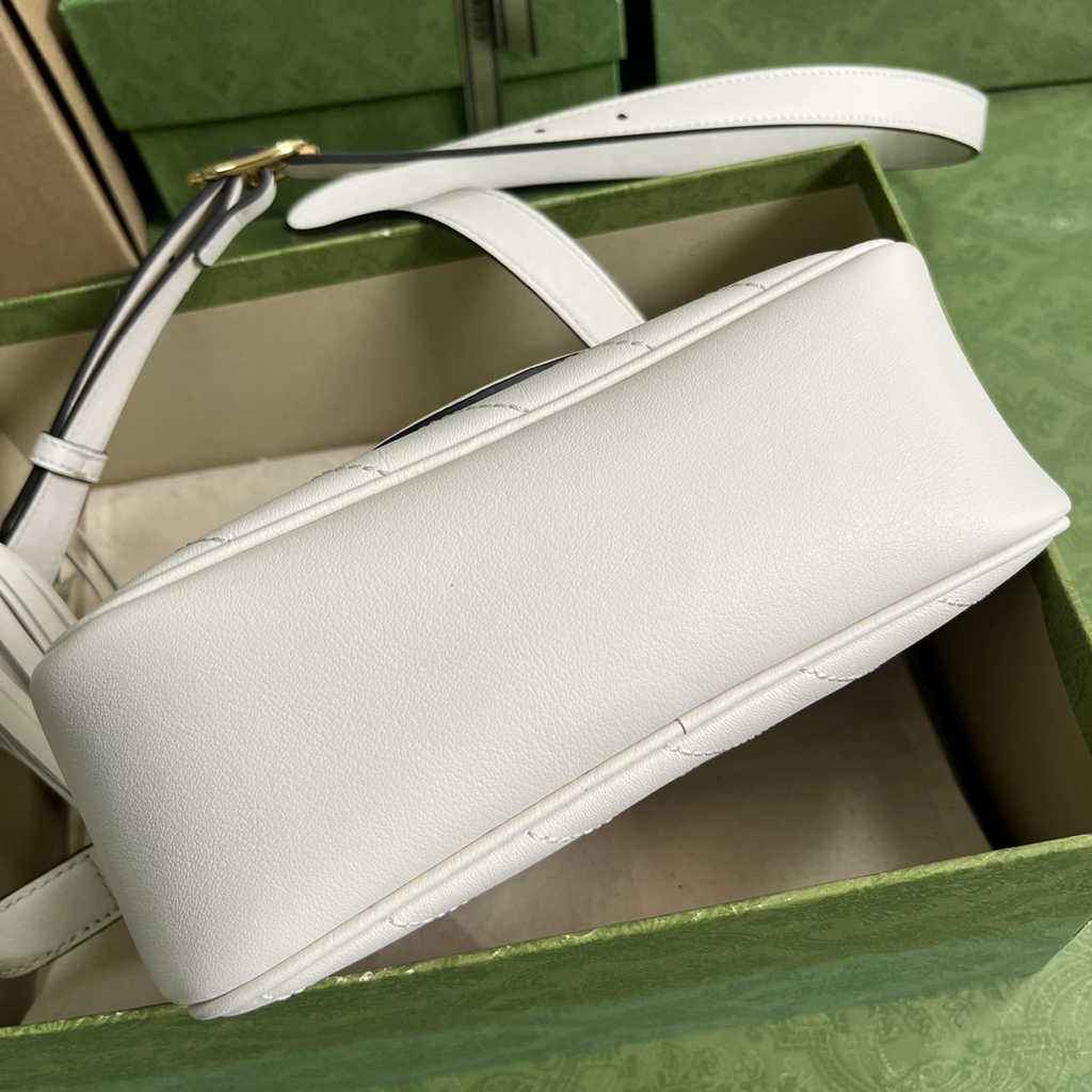 Gucci Blondie small shoulder bag in white leather 742360