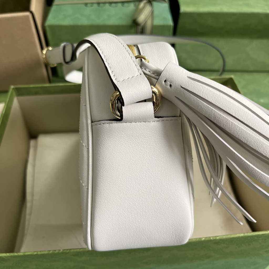 Gucci Blondie small shoulder bag in white leather 742360