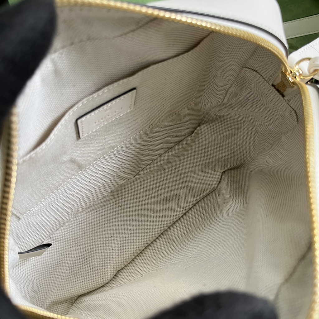 Gucci Blondie small shoulder bag in white leather 742360