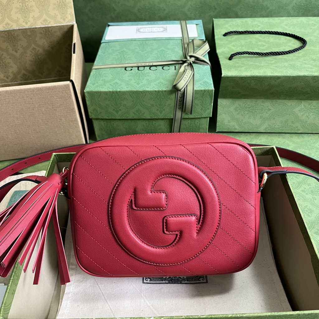 Gucci Blondie small shoulder bag in red leather 742360