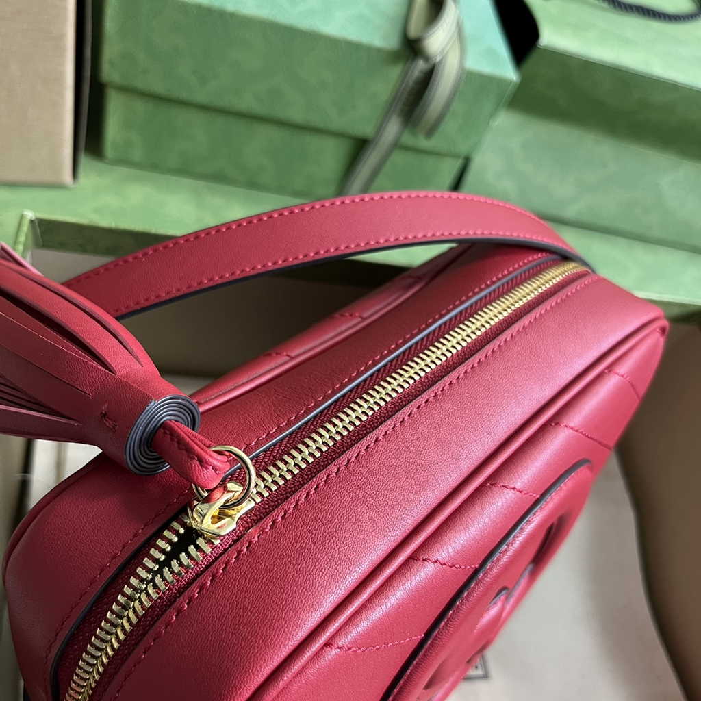 Gucci Blondie small shoulder bag in red leather 742360