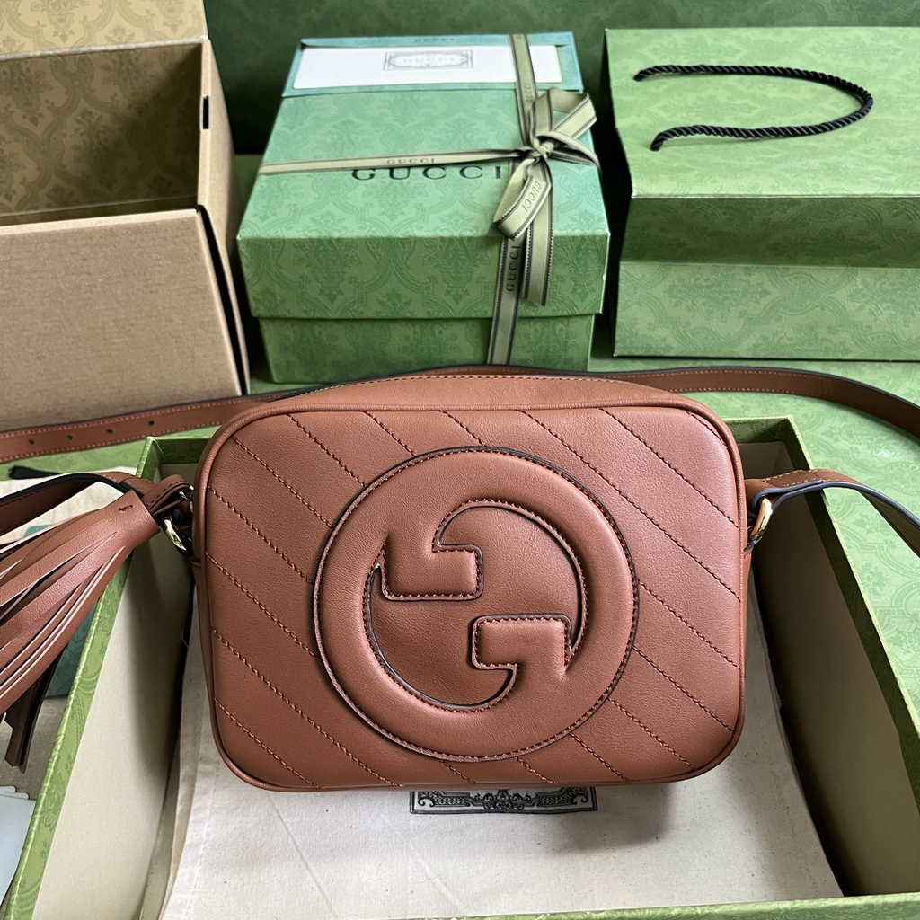 Gucci Blondie small shoulder bag in brown leather 742360