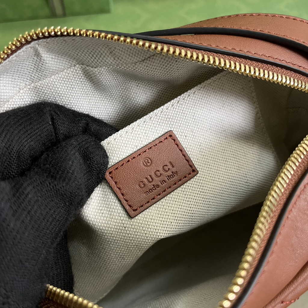 Gucci Blondie small shoulder bag in brown leather 742360