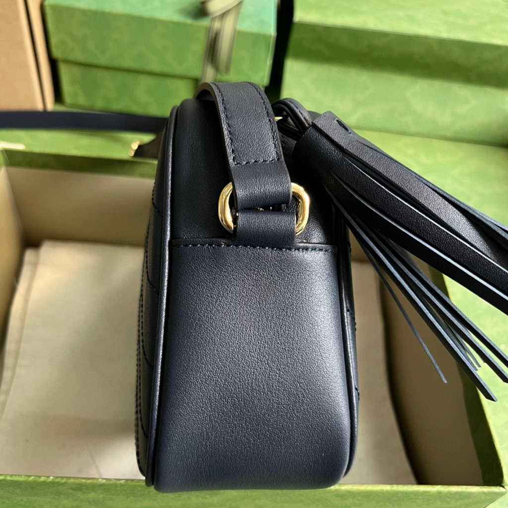 Gucci Blondie small shoulder bag in navy blue leather 742360