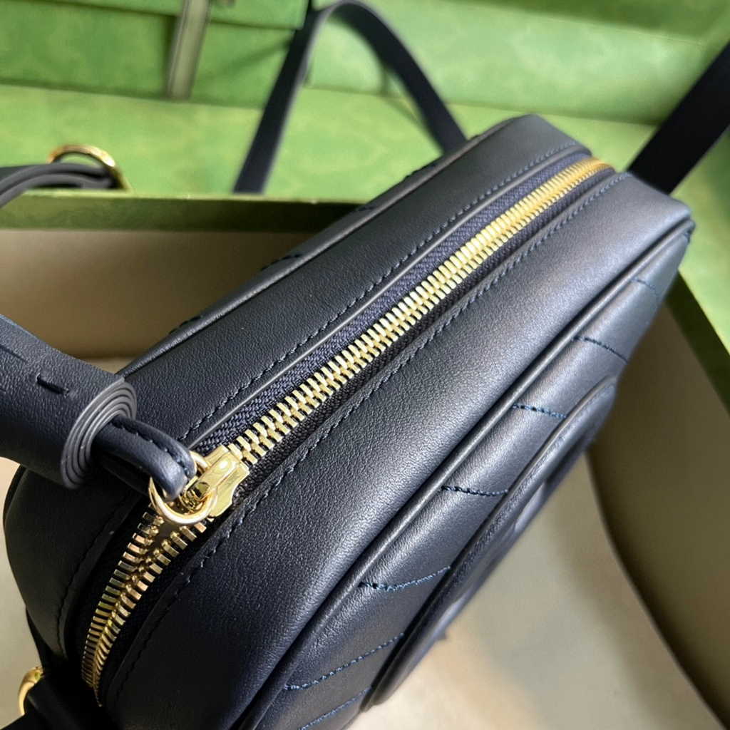 Gucci Blondie small shoulder bag in navy blue leather 742360