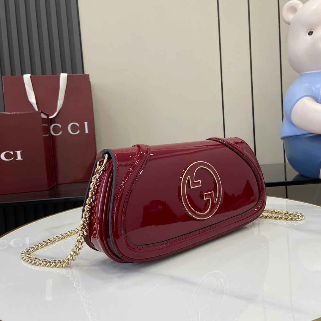 Gucci Blondie small shoulder bag in red leather 814952