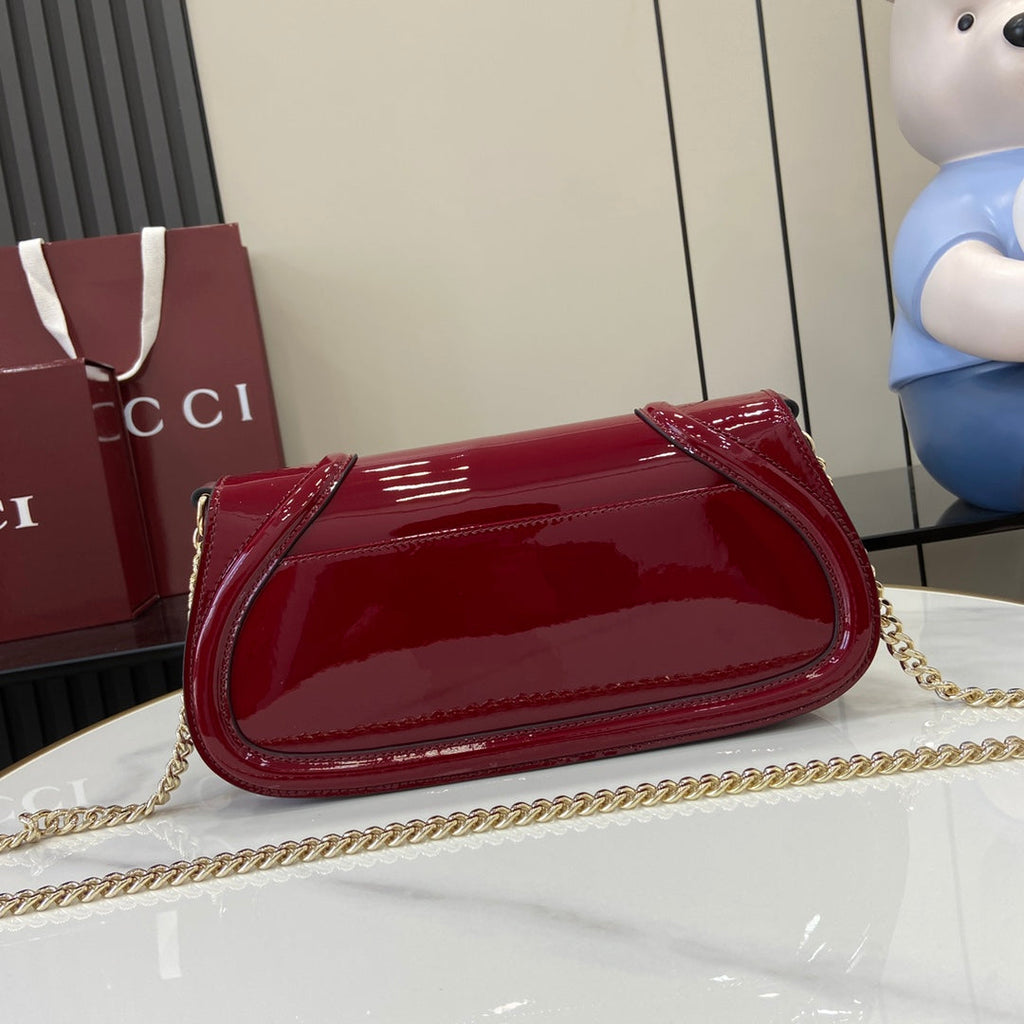 Gucci Blondie small shoulder bag in red leather 814952