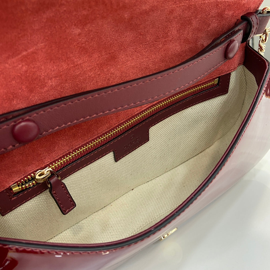Gucci Blondie small shoulder bag in red leather 814952