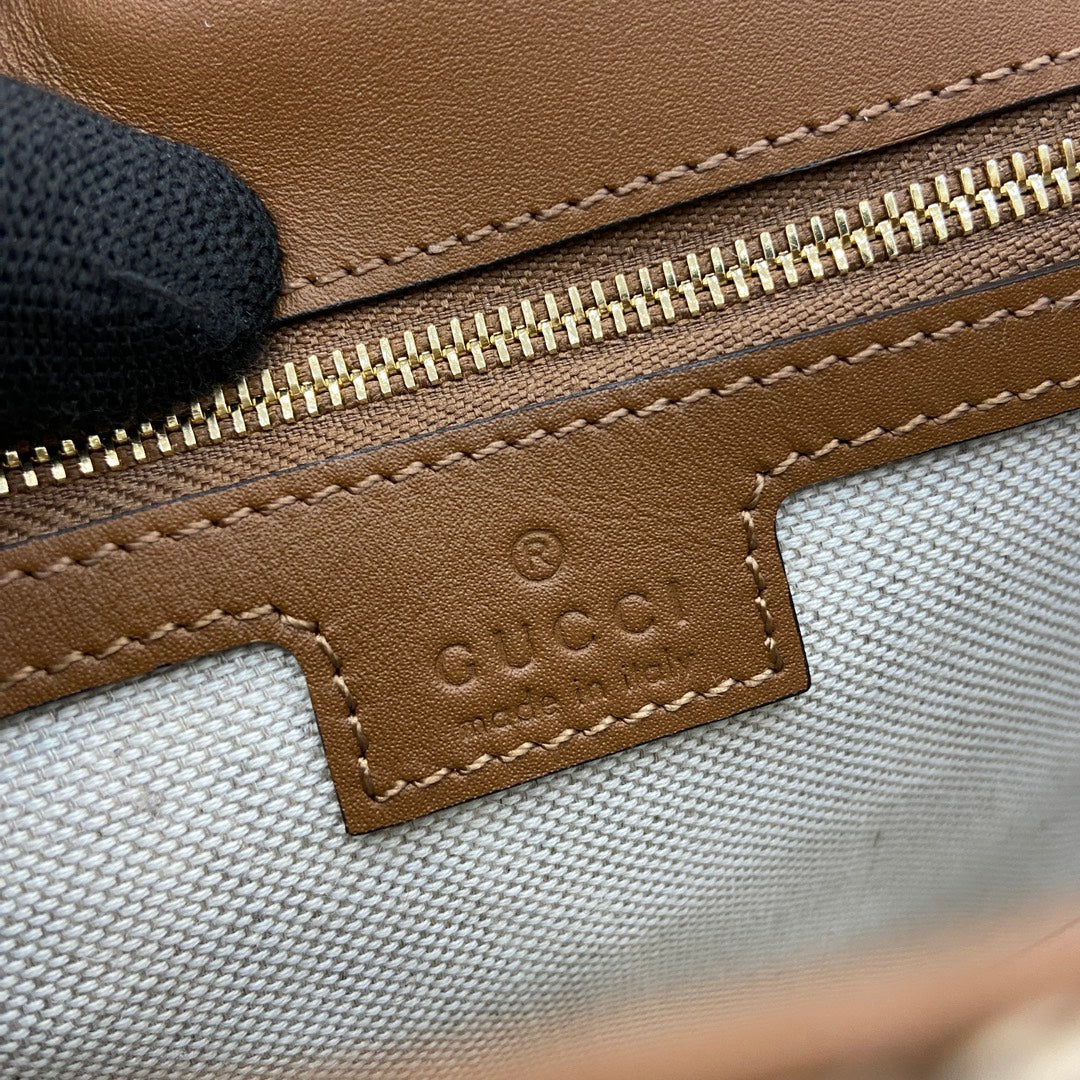 Gucci Blondie small top handle bag in beige GG canvas 815714