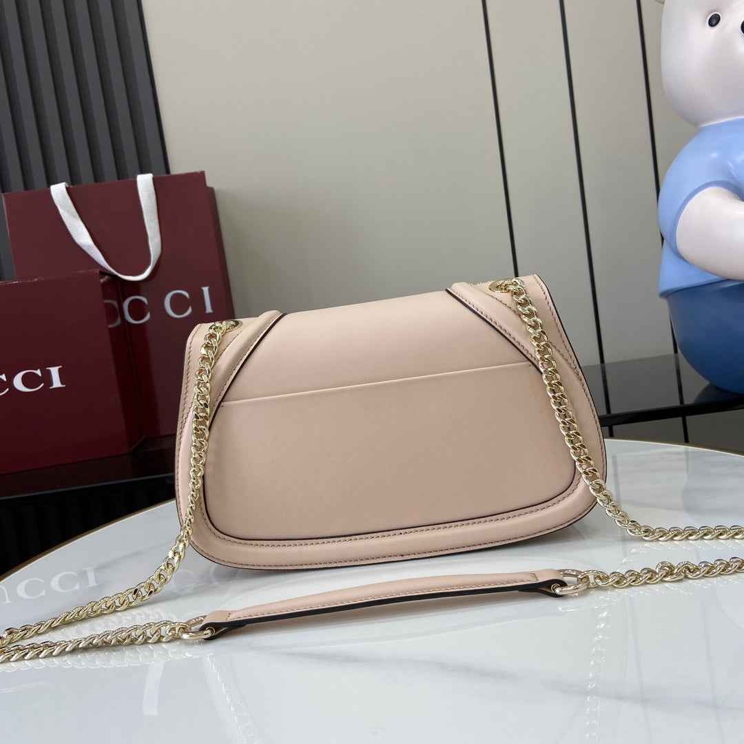 Gucci Blondie small shoulder bag in light pink leather 815715