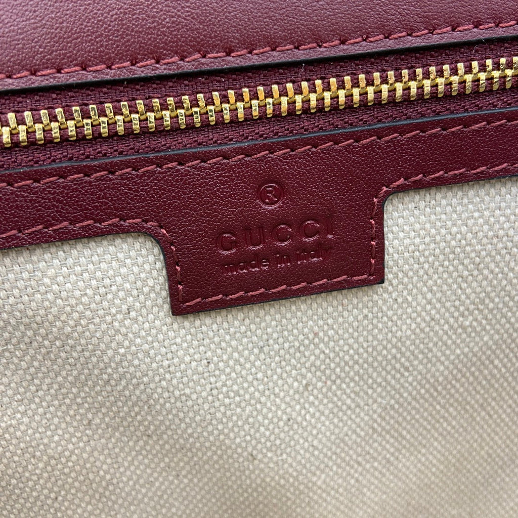Gucci Blondie small shoulder bag in red suede 815715