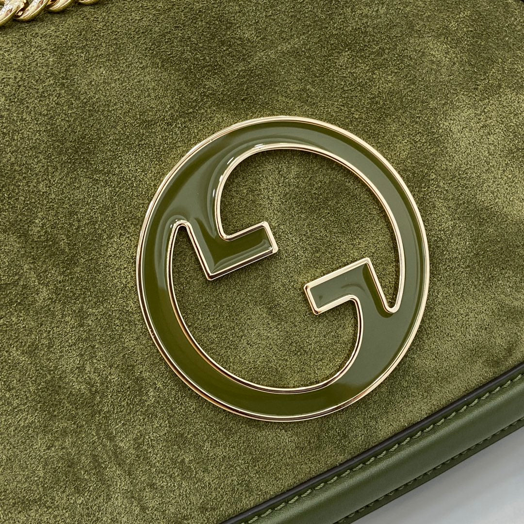 Gucci Blondie small shoulder bag in green suede 815715