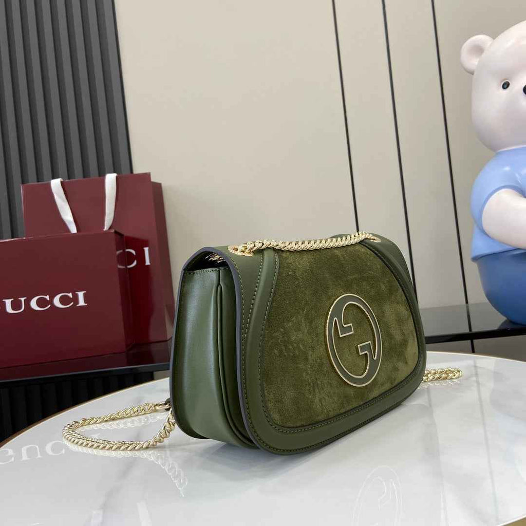 Gucci Blondie small shoulder bag in green suede 815715