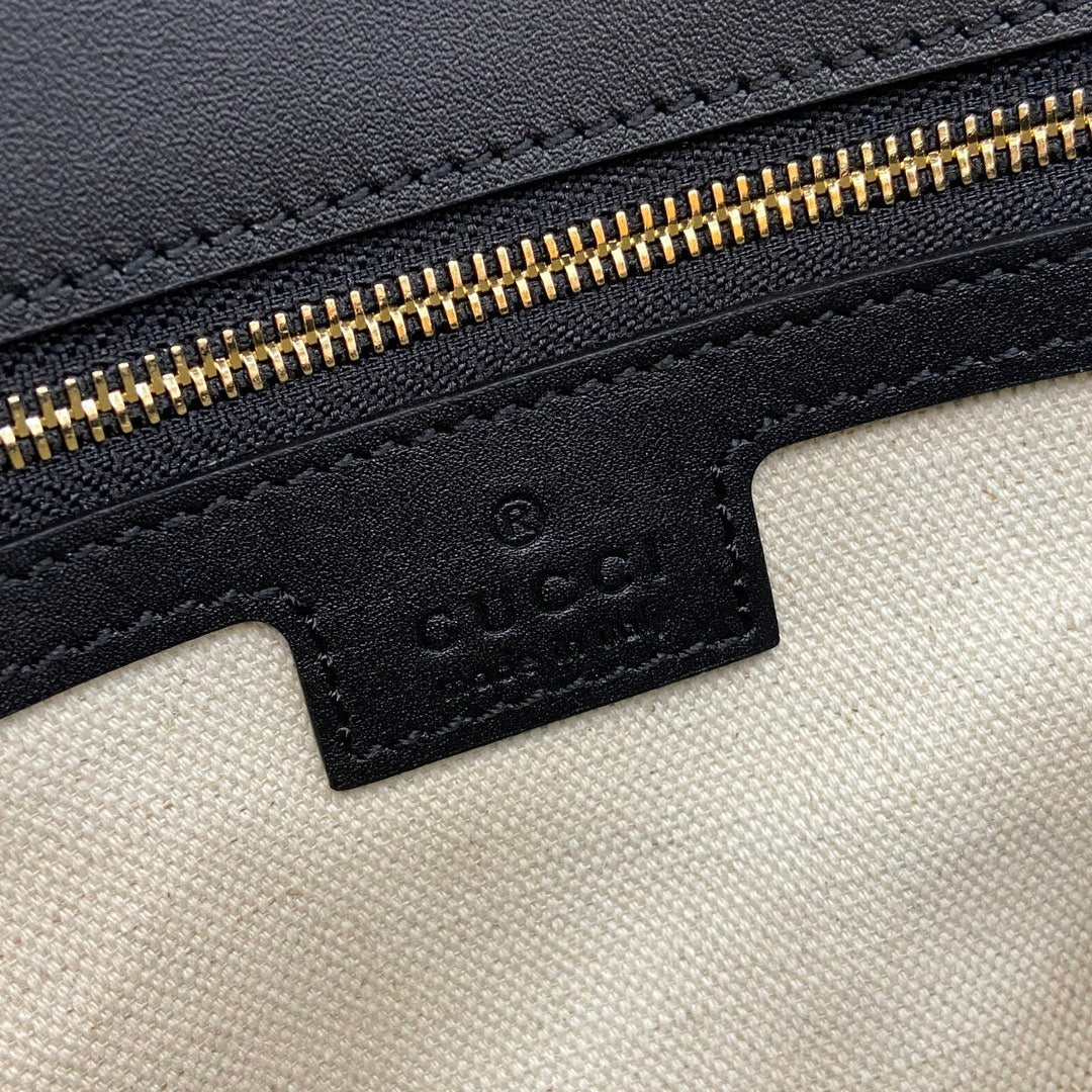 Gucci Blondie small shoulder bag in black leather 815715