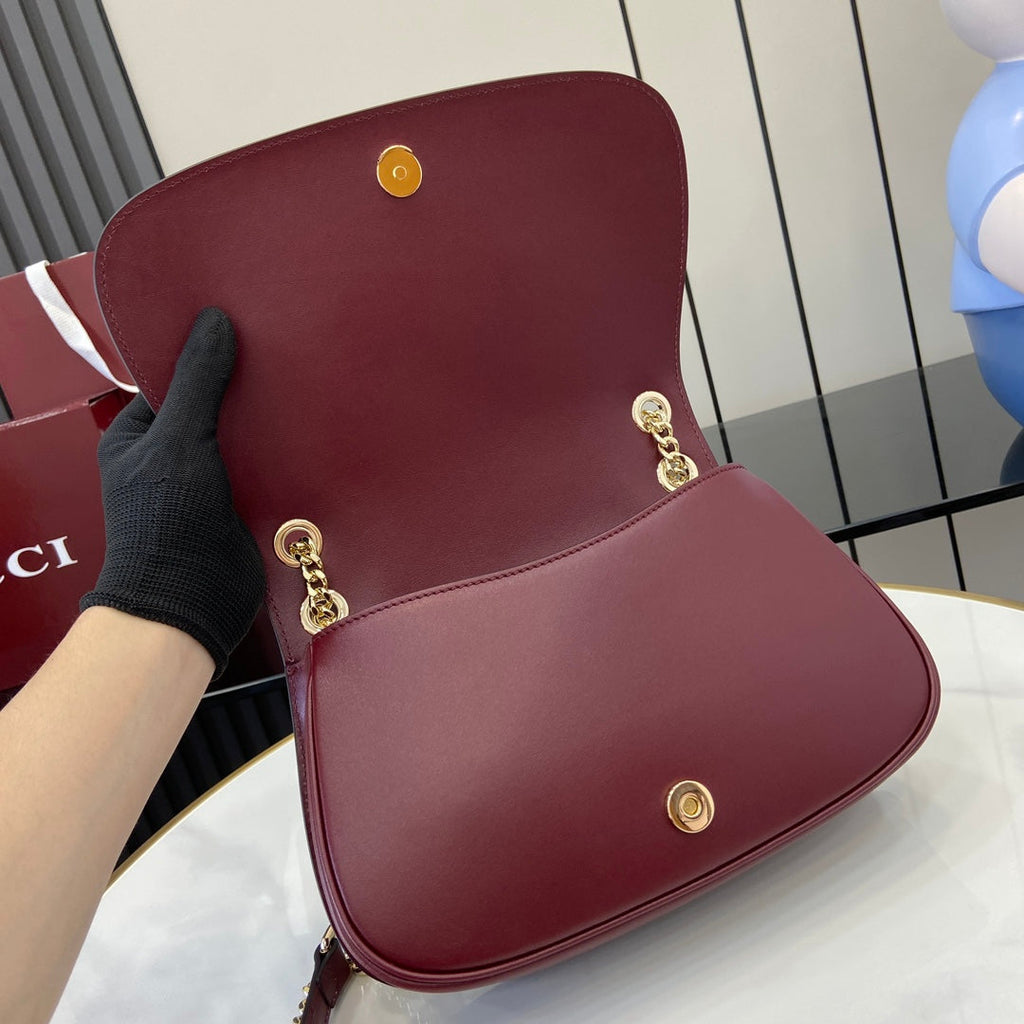 Gucci Blondie small shoulder bag in wine red leather 815715