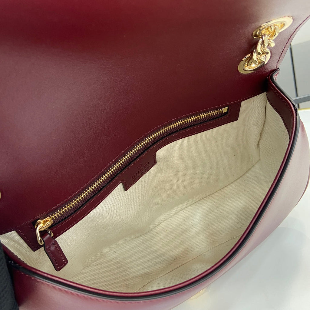 Gucci Blondie small shoulder bag in wine red leather 815715