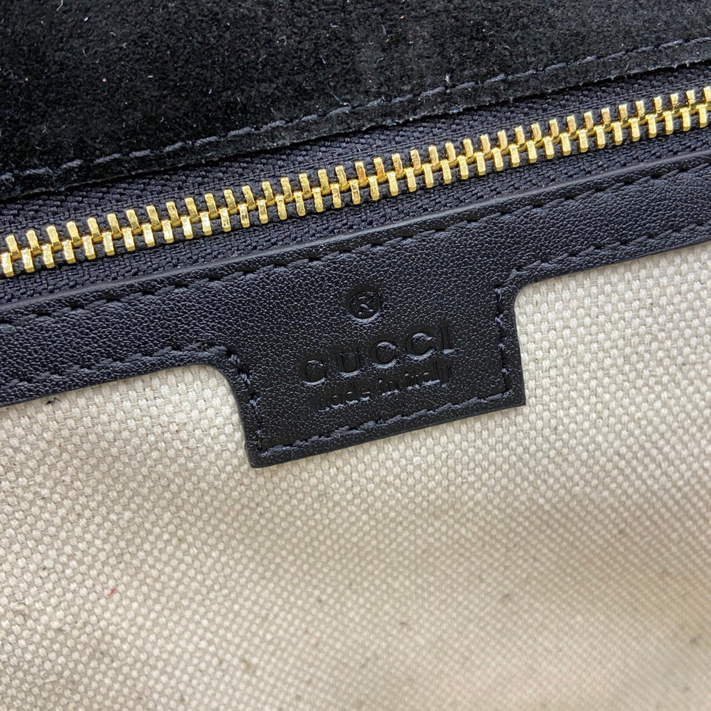 Gucci Blondie small shoulder bag in black patent leather 815715