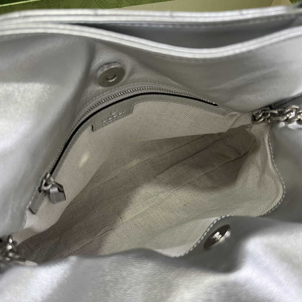 Gucci Blondie small tote bag in silver lamé leather 751518
