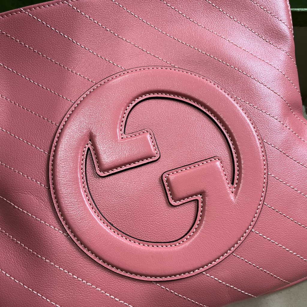 Gucci Blondie small tote bag in Pink lamé leather 751518