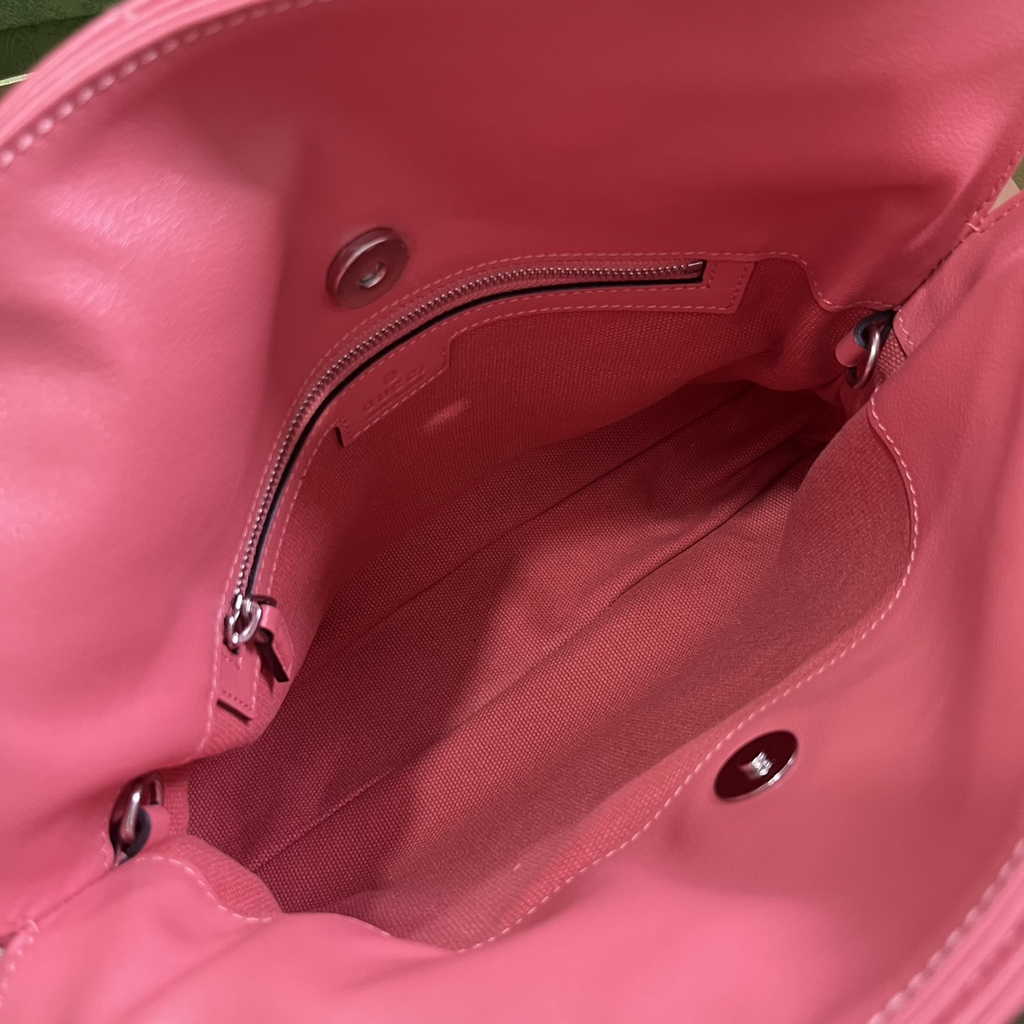 Gucci Blondie small tote bag in Pink lamé leather 751518