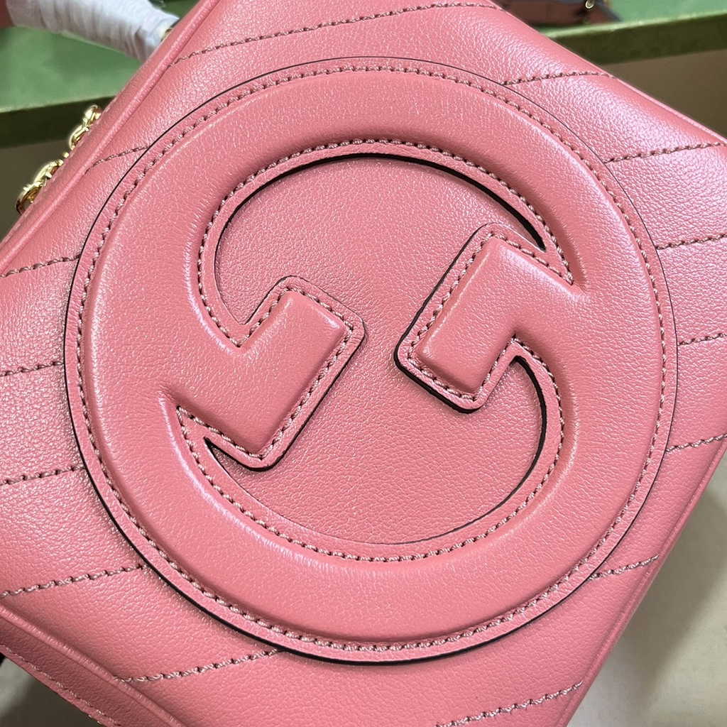 Gucci Blondie top handle bag in pink leather ‎744434