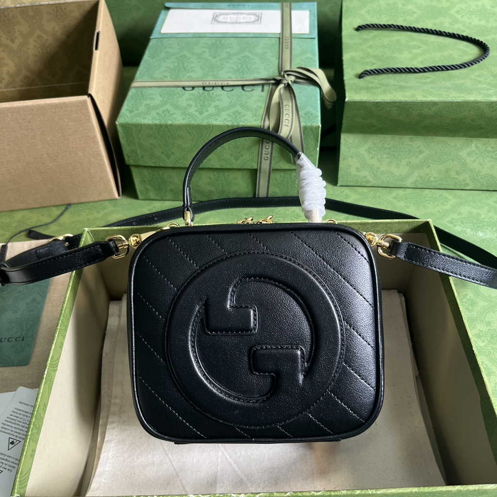 Gucci Blondie top handle bag in black leather ‎744434