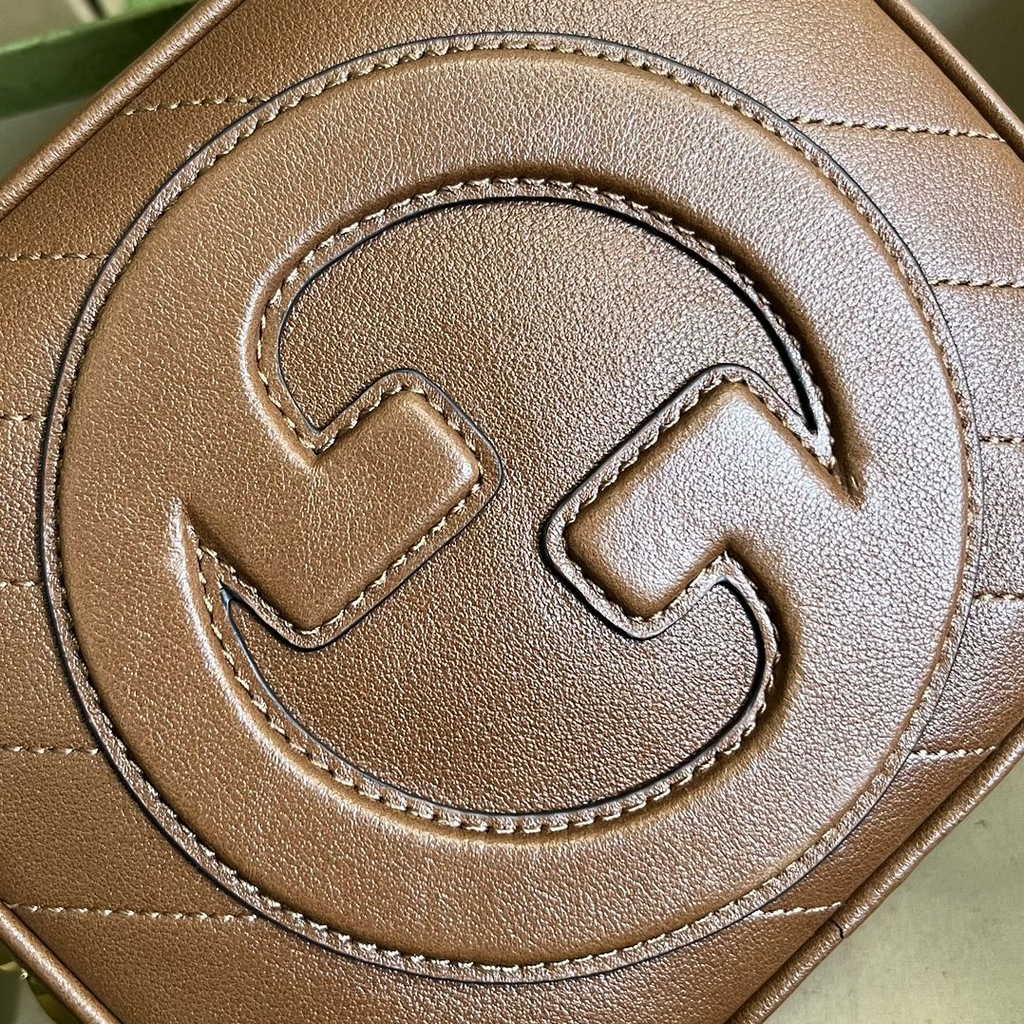 Gucci Blondie top handle bag in brown leather ‎744434