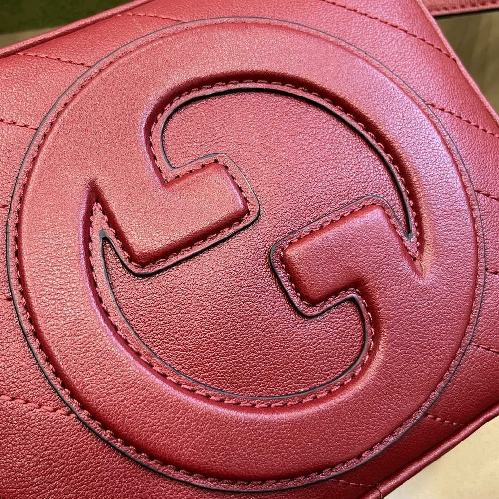 Gucci Blondie top handle bag in red leather ‎744434