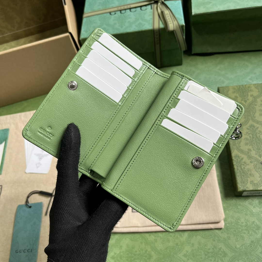 Gucci Blondie wallet 760336 in green leather