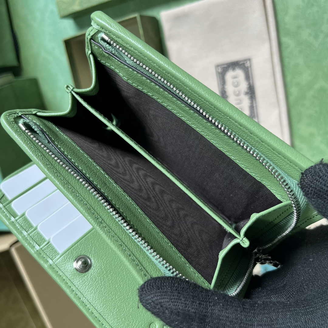 Gucci Blondie wallet 760336 in green leather