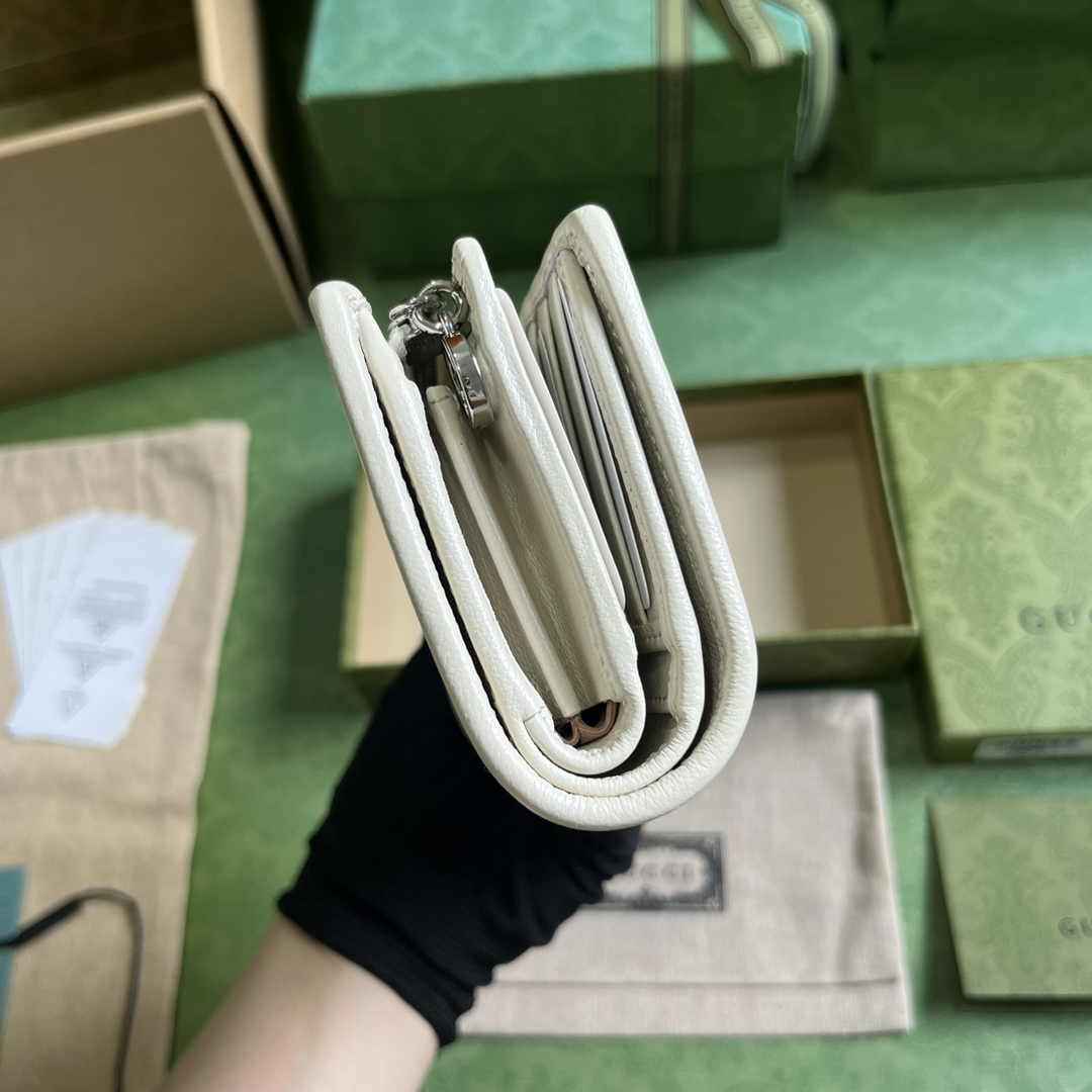 Gucci Blondie wallet 760336 in Beige leather