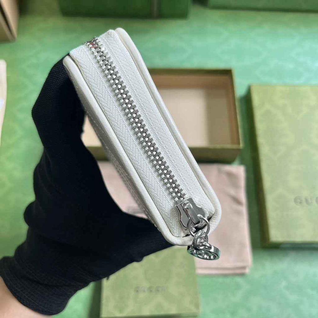Gucci Blondie zip-around wallet 760312 in beige leather