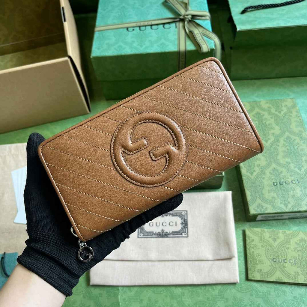 Gucci Blondie zip-around wallet 760312 in brown leather