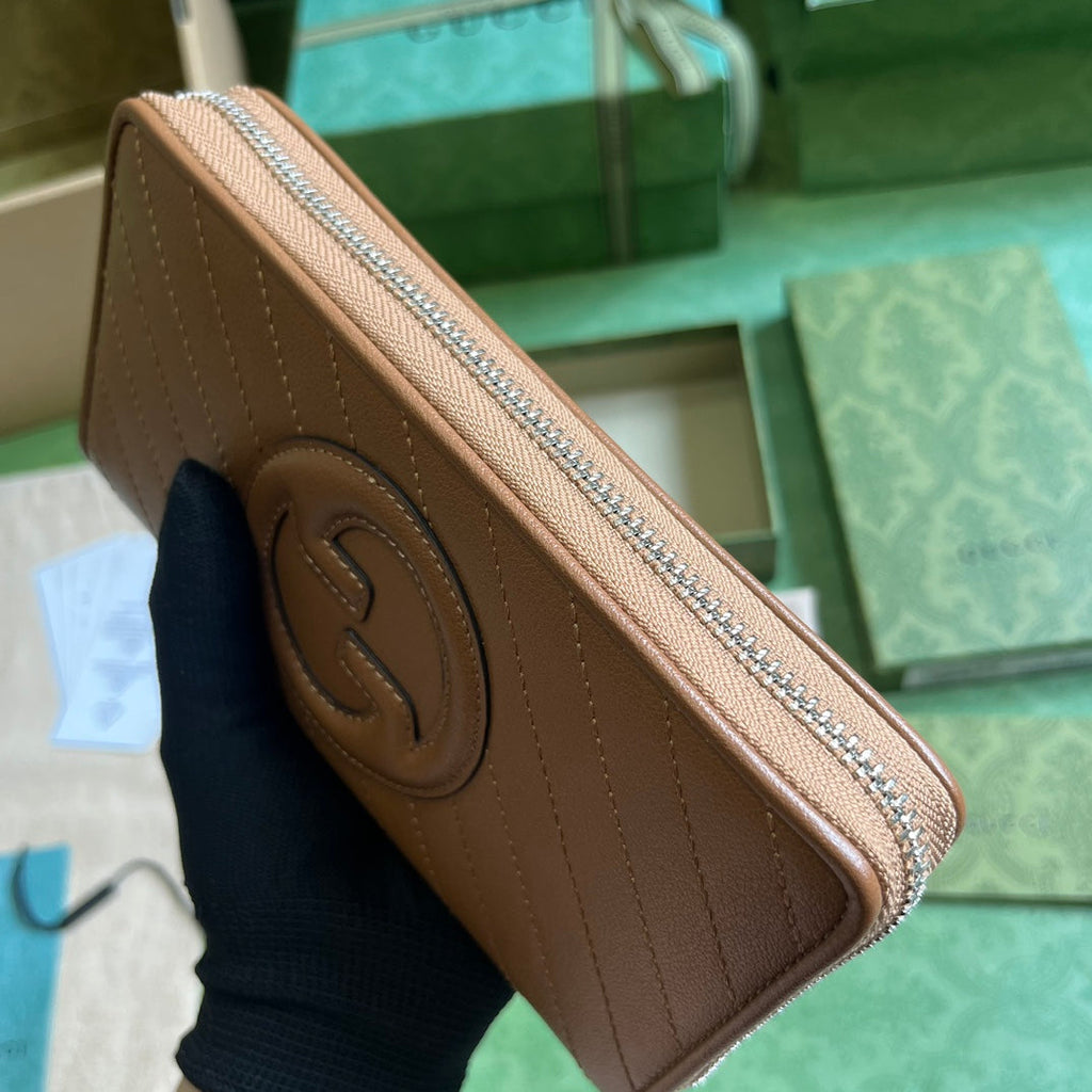 Gucci Blondie zip-around wallet 760312 in brown leather
