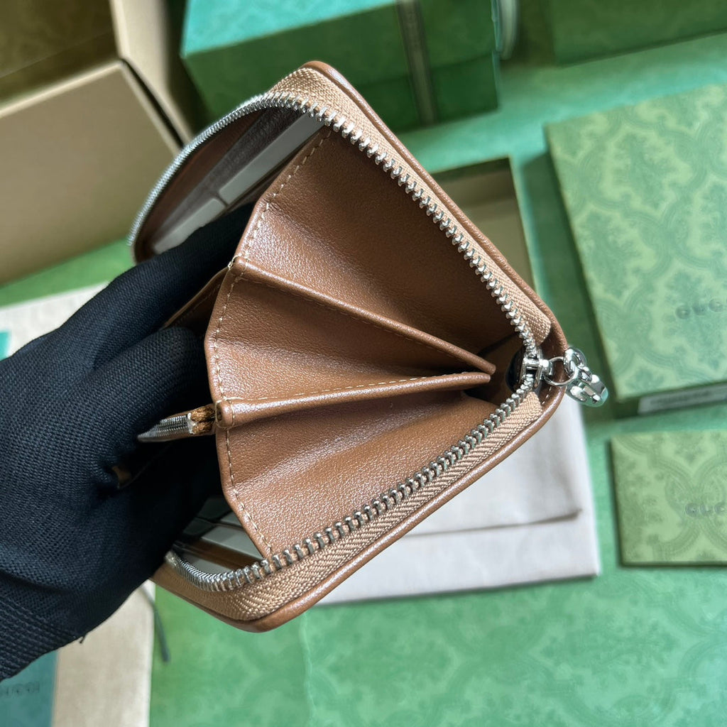 Gucci Blondie zip-around wallet 760312 in brown leather