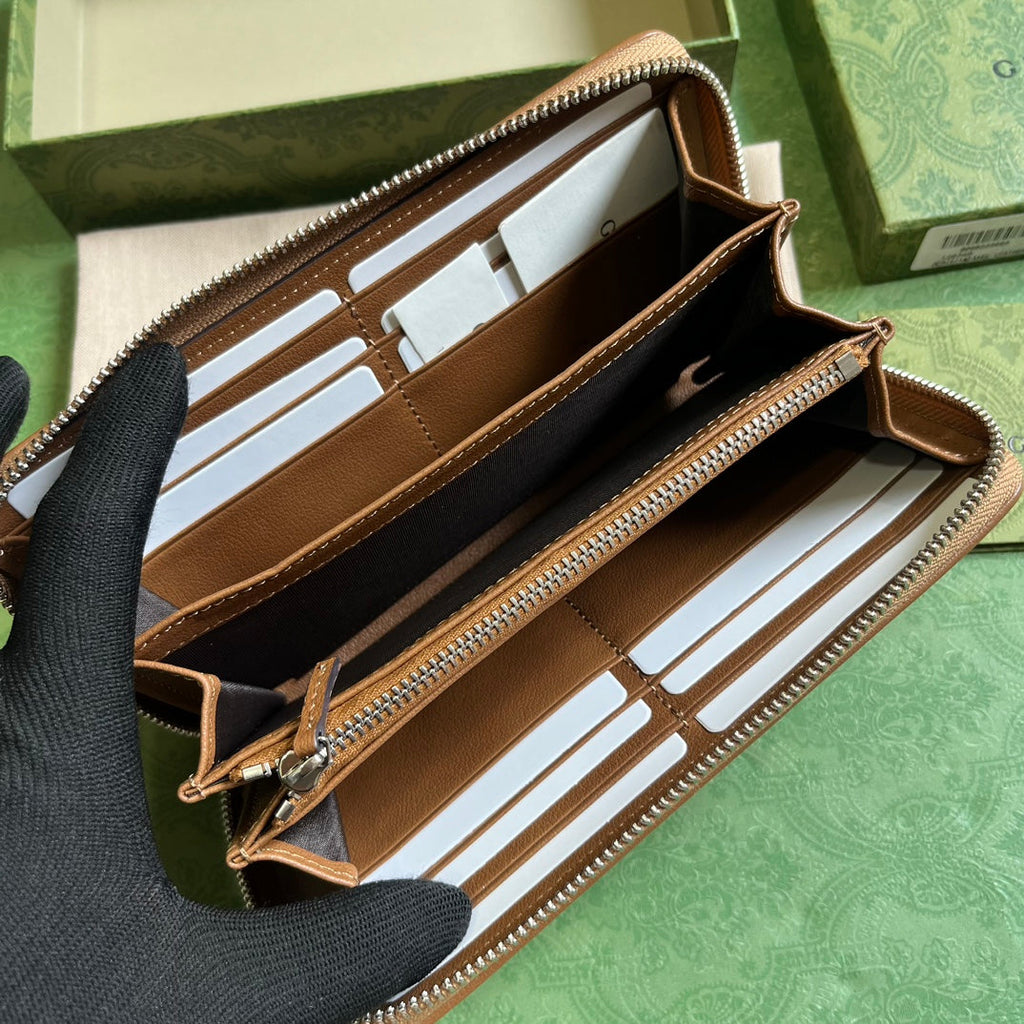Gucci Blondie zip-around wallet 760312 in brown leather