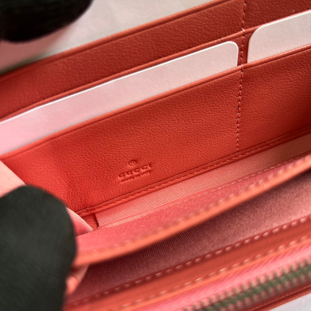 Gucci Blondie zip-around wallet 760312 in pink leather
